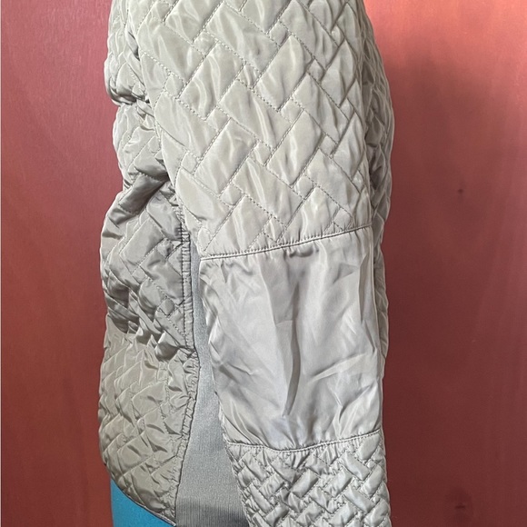 Ci Sono LA Outerwear jacket by Cavalini Green - Picture 2 of 8